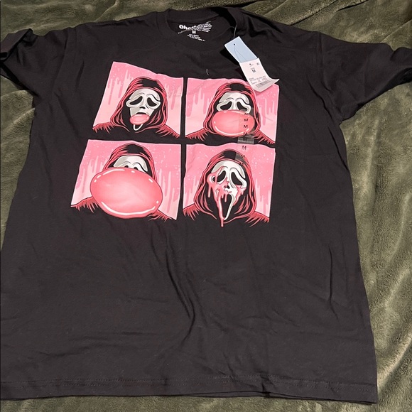 Black Graphic Tee with Pink Scream Design - Picture 1 of 3